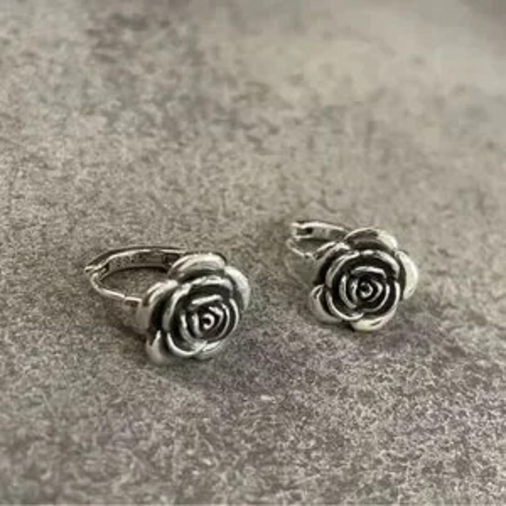 Retro 3D Rose Flower Rose Stud Earrings